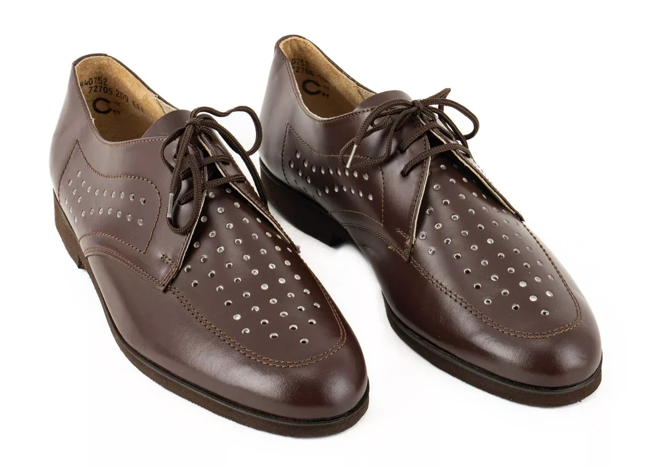 Czech Size 9 Vented Dress Shoes - Brown